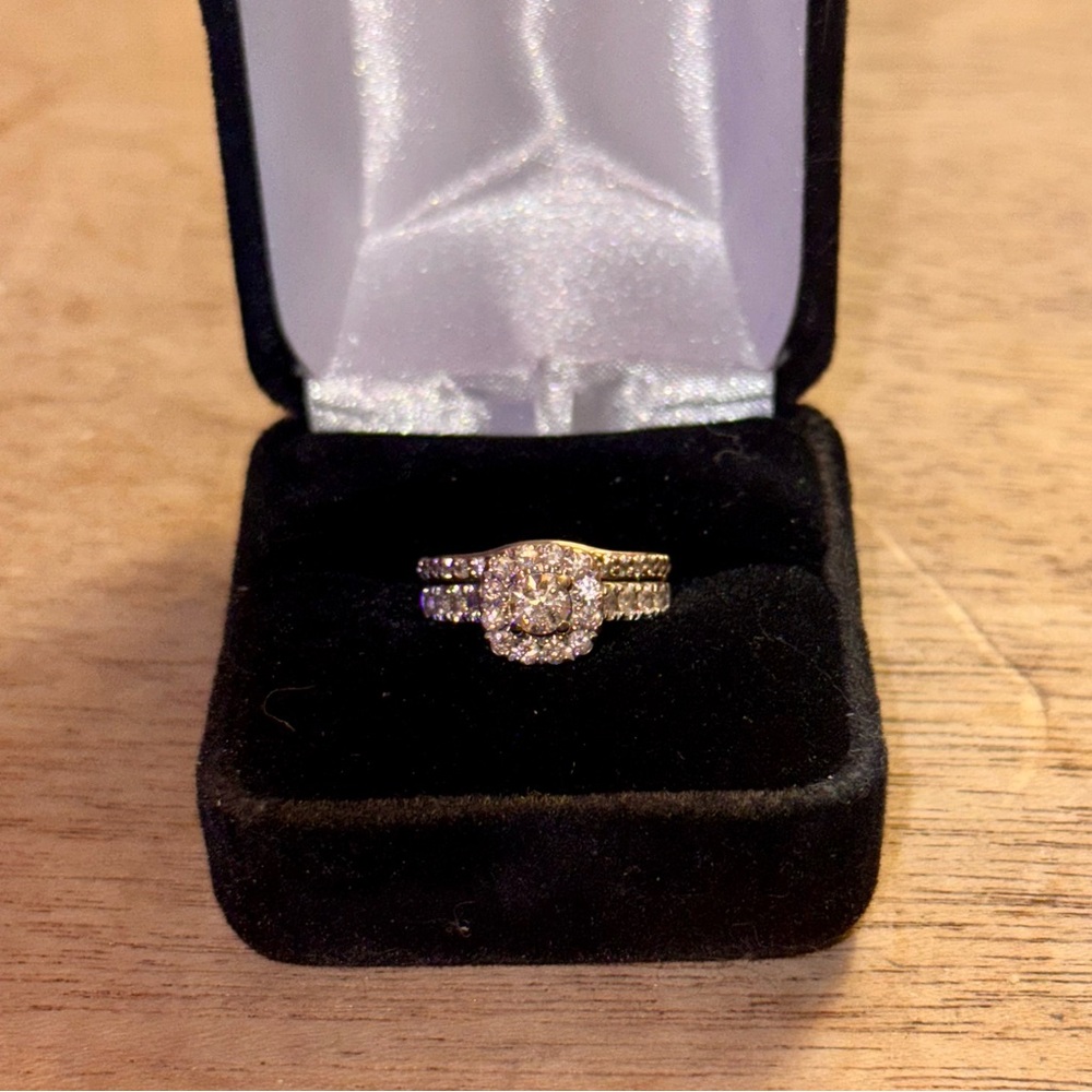 14k engagement ring and wedding band